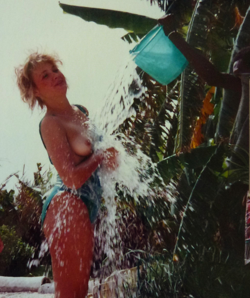 Pic #1Lac Rose - Amateur, Ass, Brunette, Close-ups, Firm Ass, Hard Nipples, Nature, Nude Amateurs, Nude Wives, Outdoors, Perky Boobs, Public Exhibitionist, Public Place, Pussy, Pussy Hair