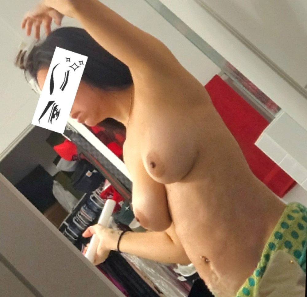 Pic #1 Large tits of my girlfriend - Hot latina
