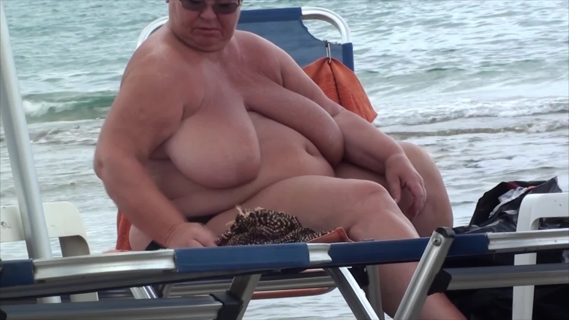 Pic #1huge tits ssbbw topless beach voyeur