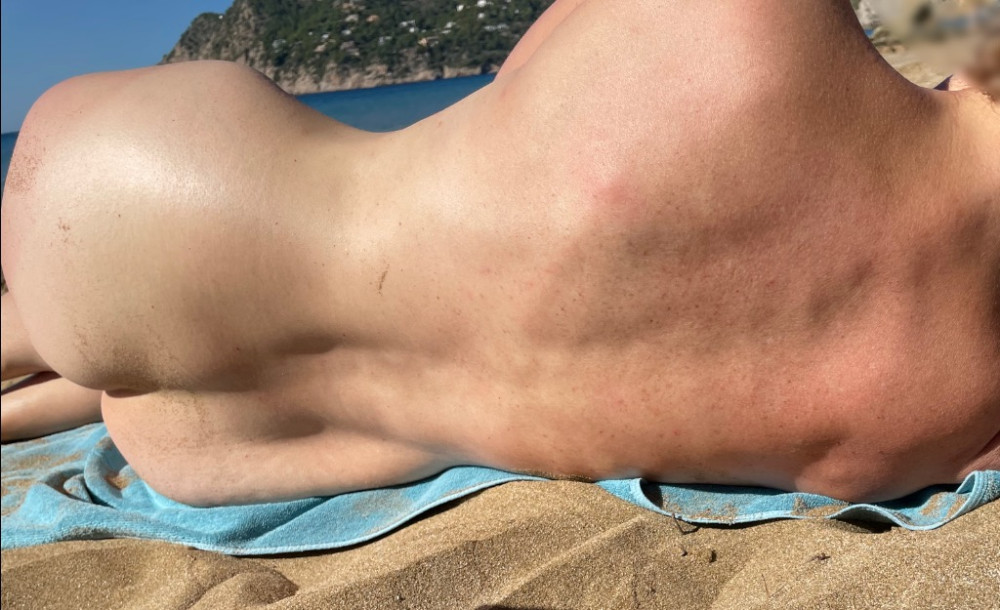 Pic #1 My wife's ass - AAASandy