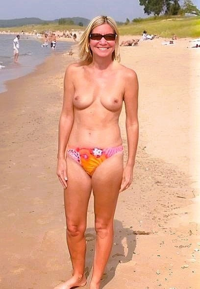 Pic #1 My medium tits - Katie
