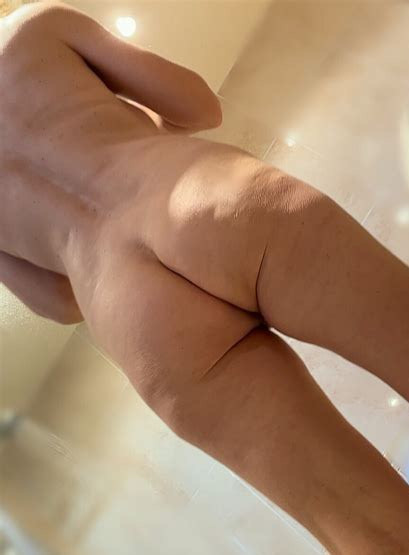 Pic #1 My wife's ass - AAASandy