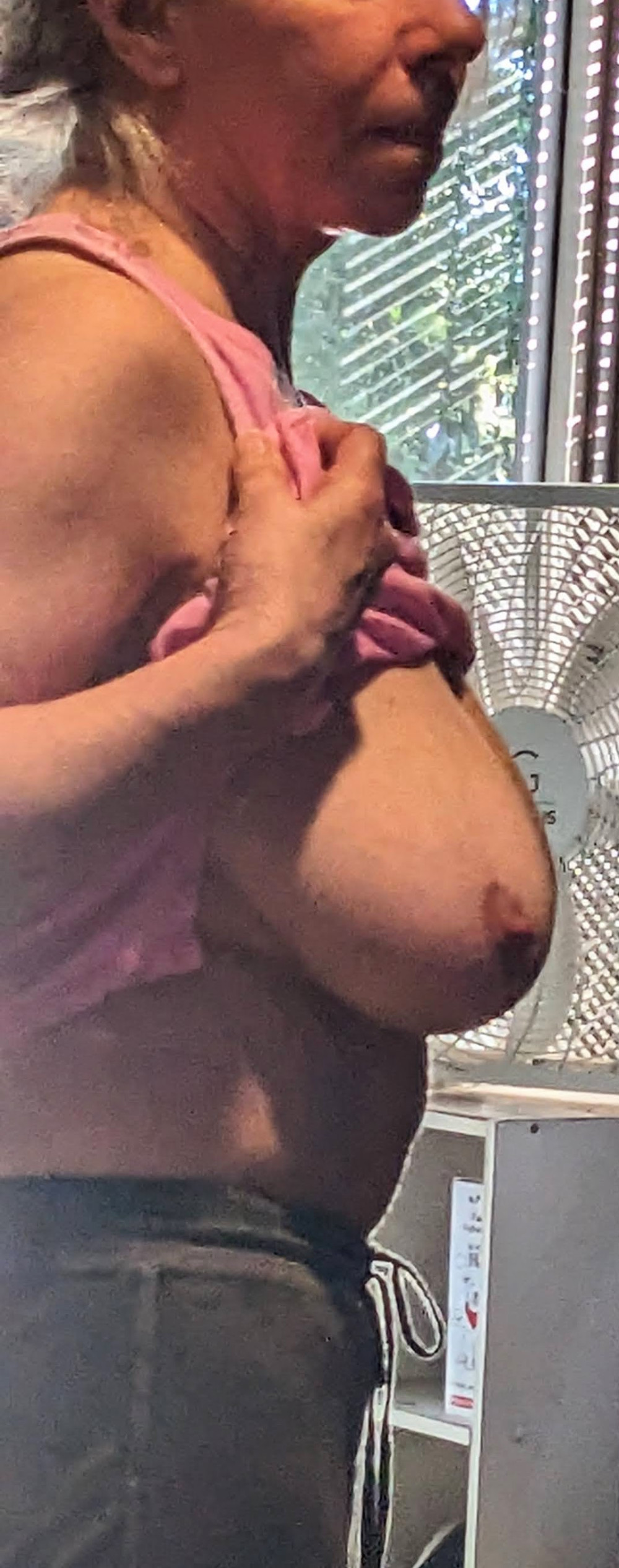 Pic #1 Large tits of my wife - 32ddd