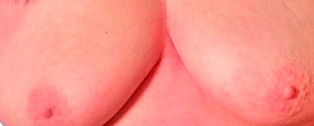 Pic #1 My medium tits - Jenny