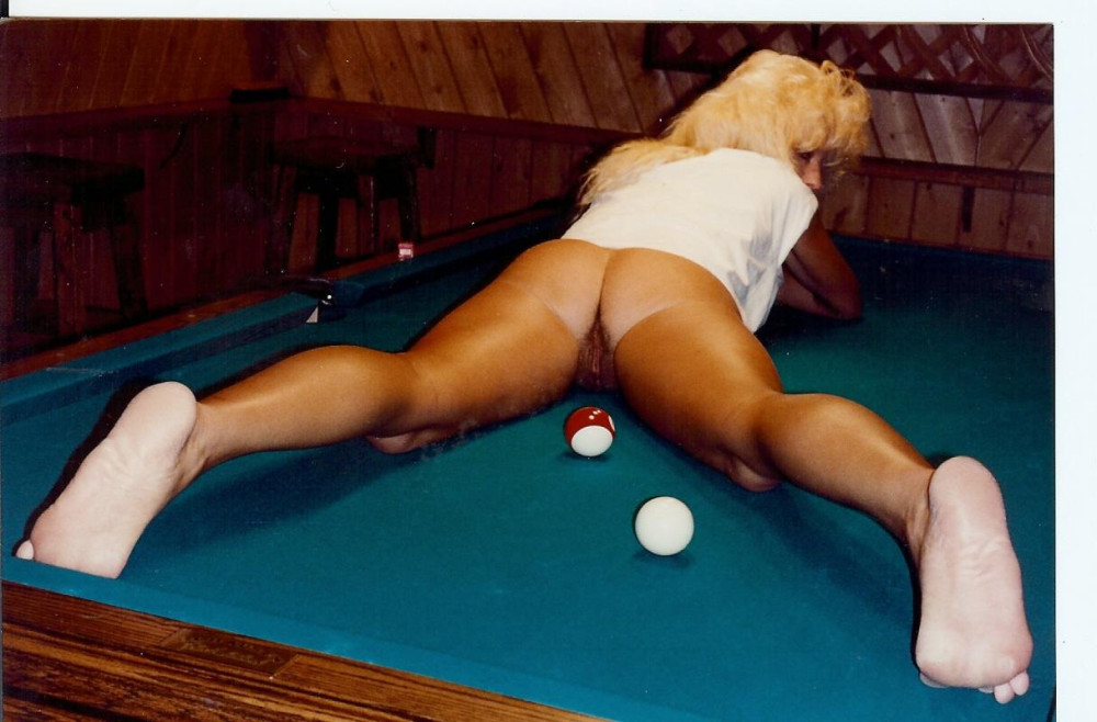 Pic #1 My wife's ass - debbie