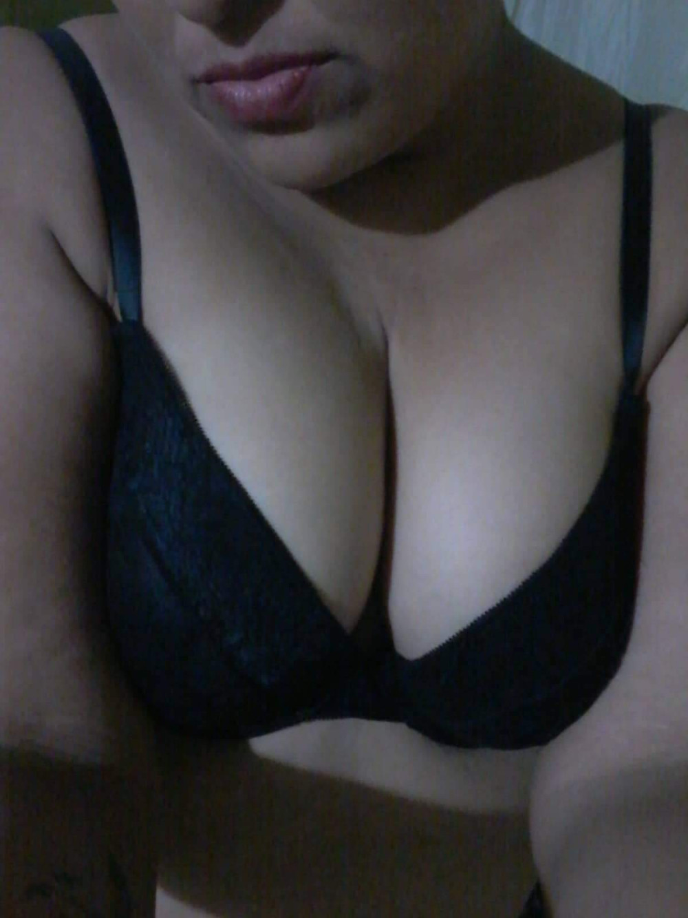 Pic #1My wife nude
