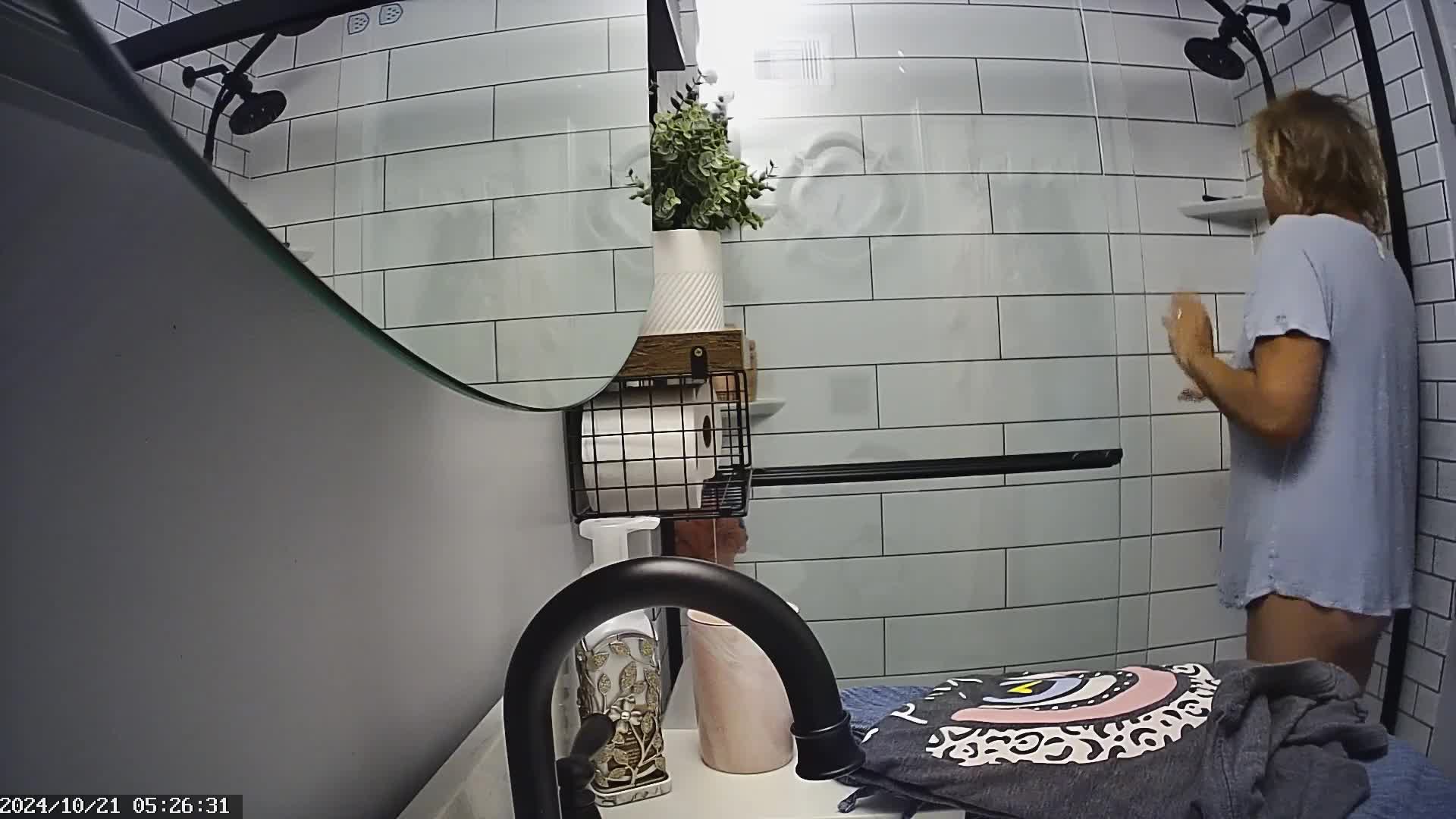 Pic #1Joanne Tanner a Real Teacher Caught in the Shower