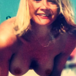 Medium tits of my wife - bellafiga