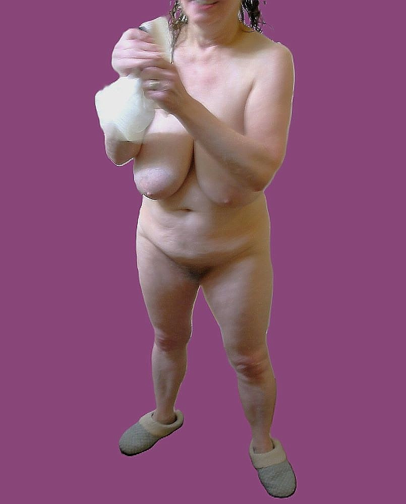 Pic #1 Very large tits of my wife - Wife Jane