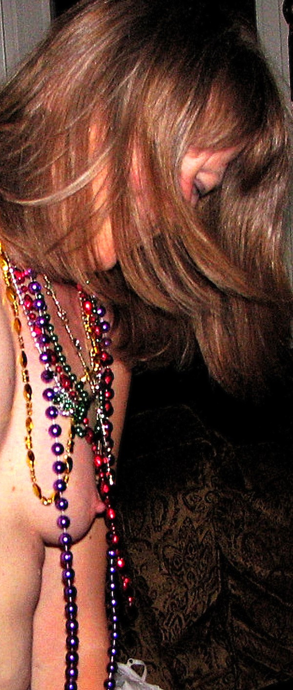 Pic #1 Medium tits of my wife - Sheryl