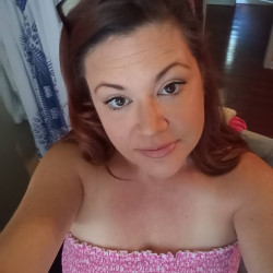 Pic #1 Could she be a camgirl?