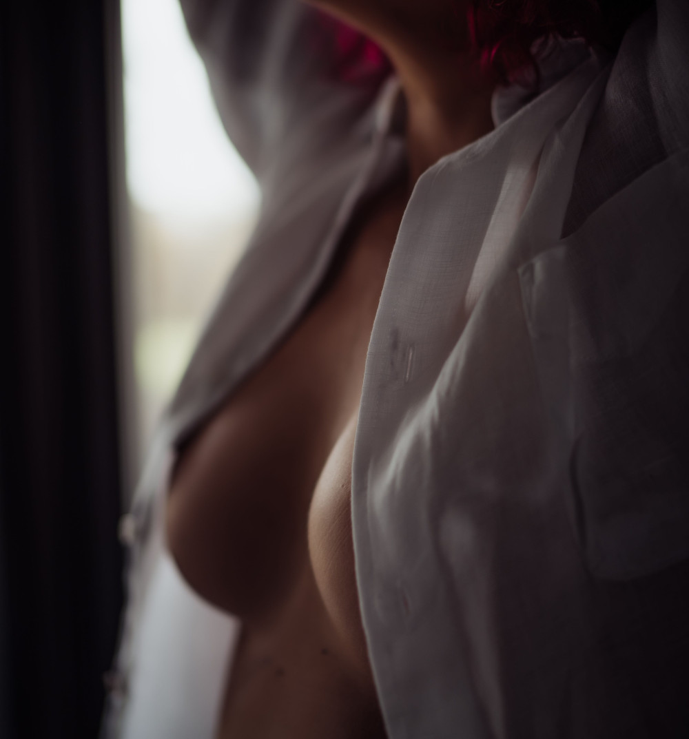 Pic #1 Medium tits of my wife - Sandy Blonde