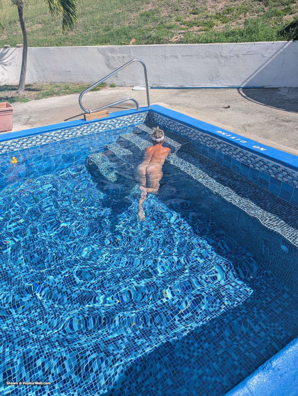 Pic #1 Pool time