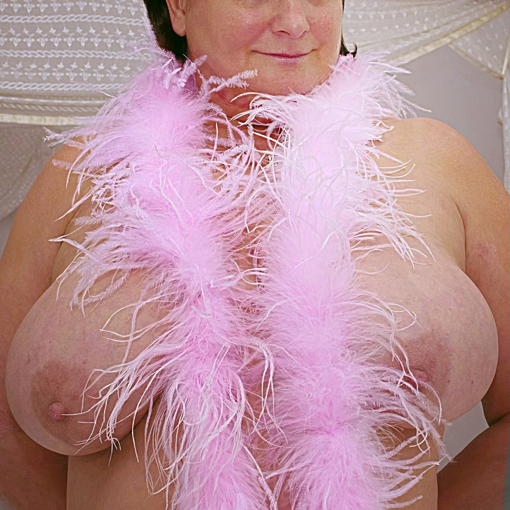 Pic #1 Large tits of my wife - Annie
