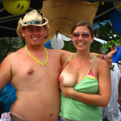 Pic #1Funwith friends