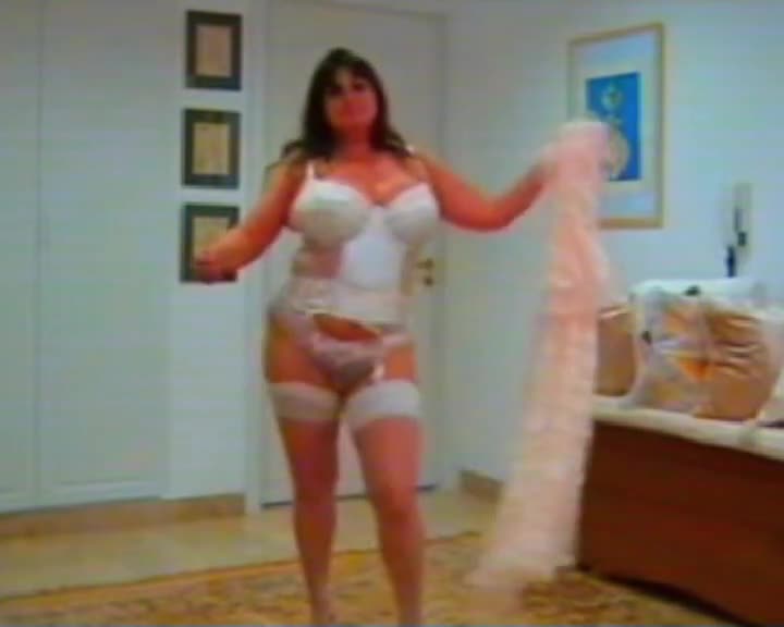 Pic #1Peaches and cream striptease