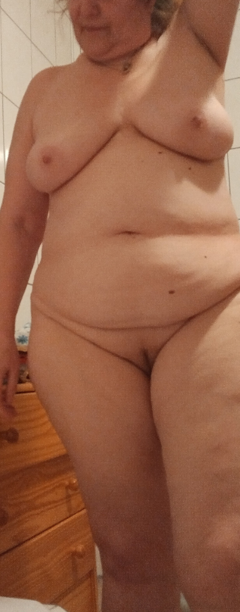 Pic #1Nackte MilF
