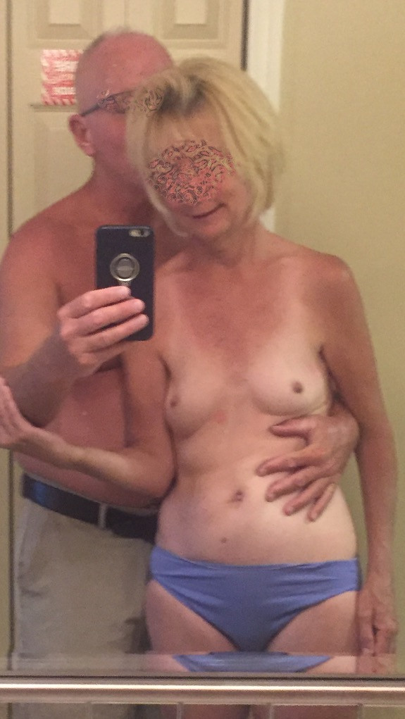 Pic #1 Very small tits of my wife - Katie