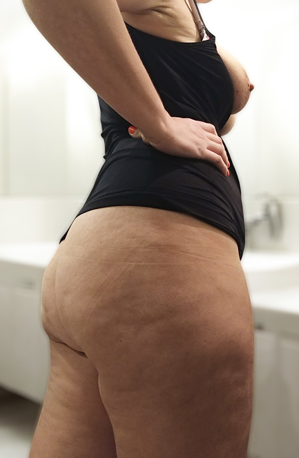 Pic #1 My ass - JustEmma