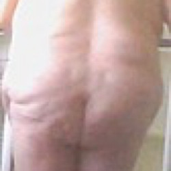 A neighbor's ass - Leeanne