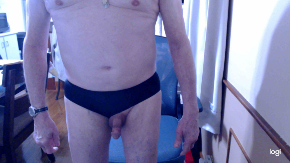 Pic #1Love to expose myself