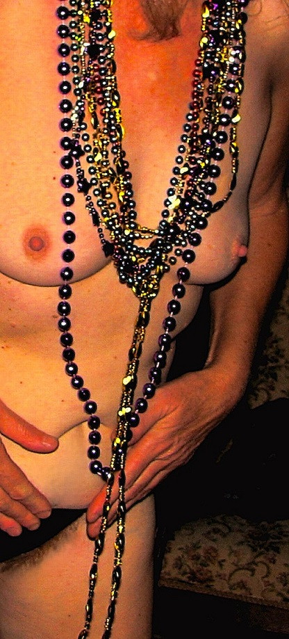 Pic #1 Medium tits of my wife - Sheryl