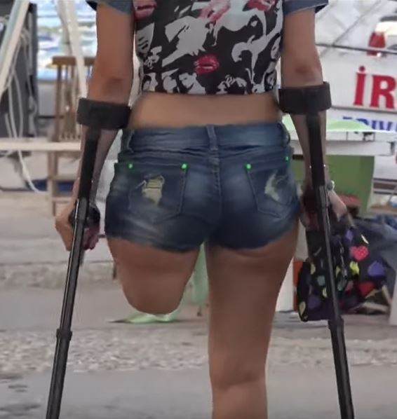 Pic #1 My wife's ass - Karen