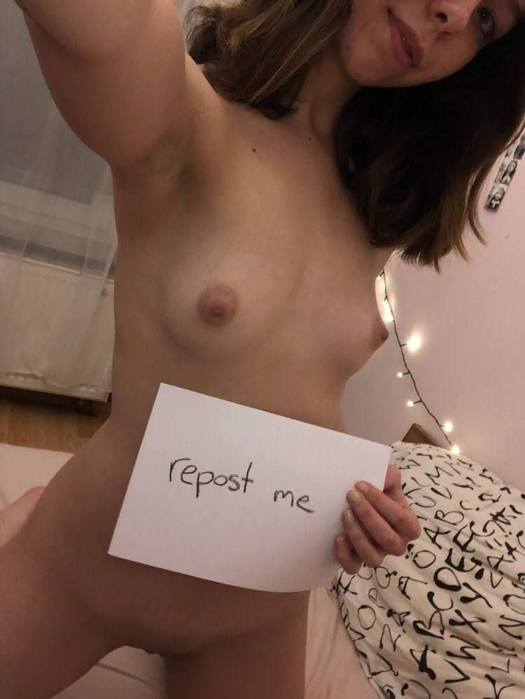 Pic #1 Small tits of my room mate - Hanna Szameitat