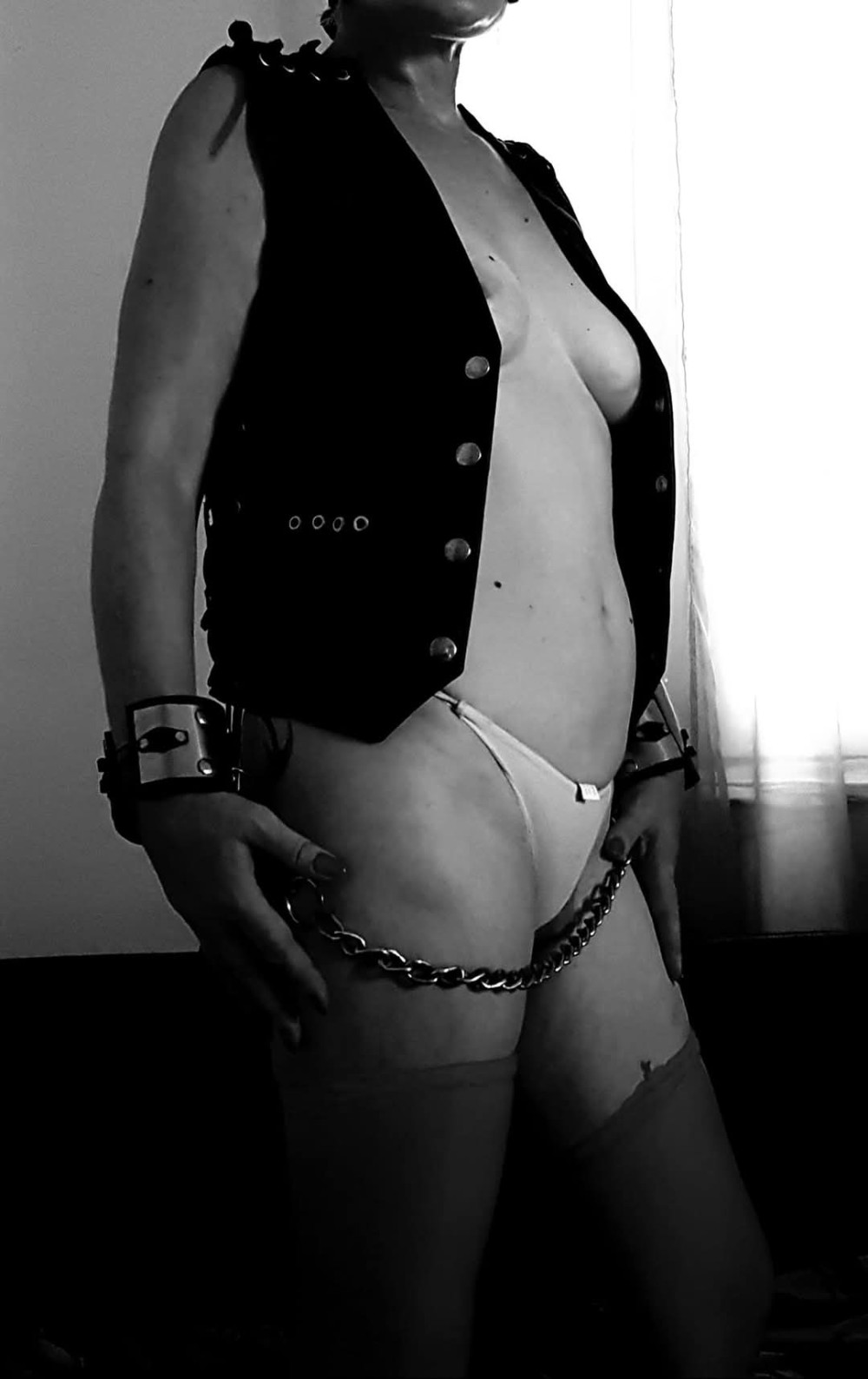 Pic #1 Two blondie ladys