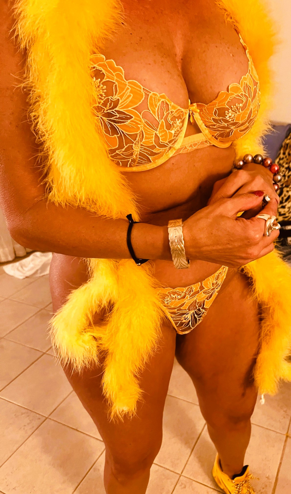 Pic #1 yellow