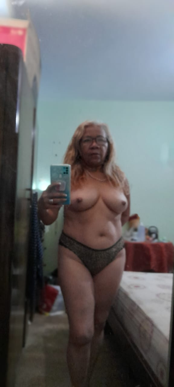 Pic #1La costurera 4