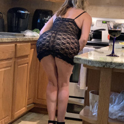 Pic #1 Sexy Dinner!