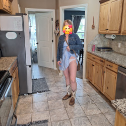 Play day trip to hardware store