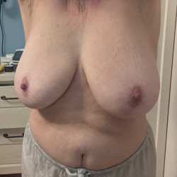 Large tits of my wife - 32ddd