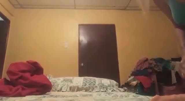 Pic #1Sobre la cama 2