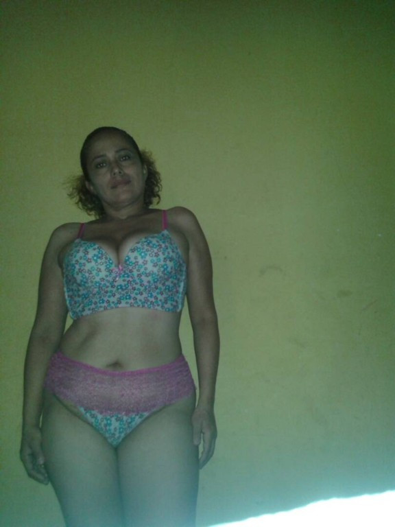 Pic #1 La catira tetona 19