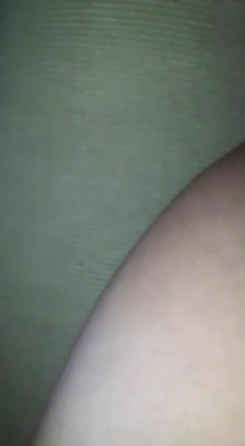 Pic #1Metiendose dedo