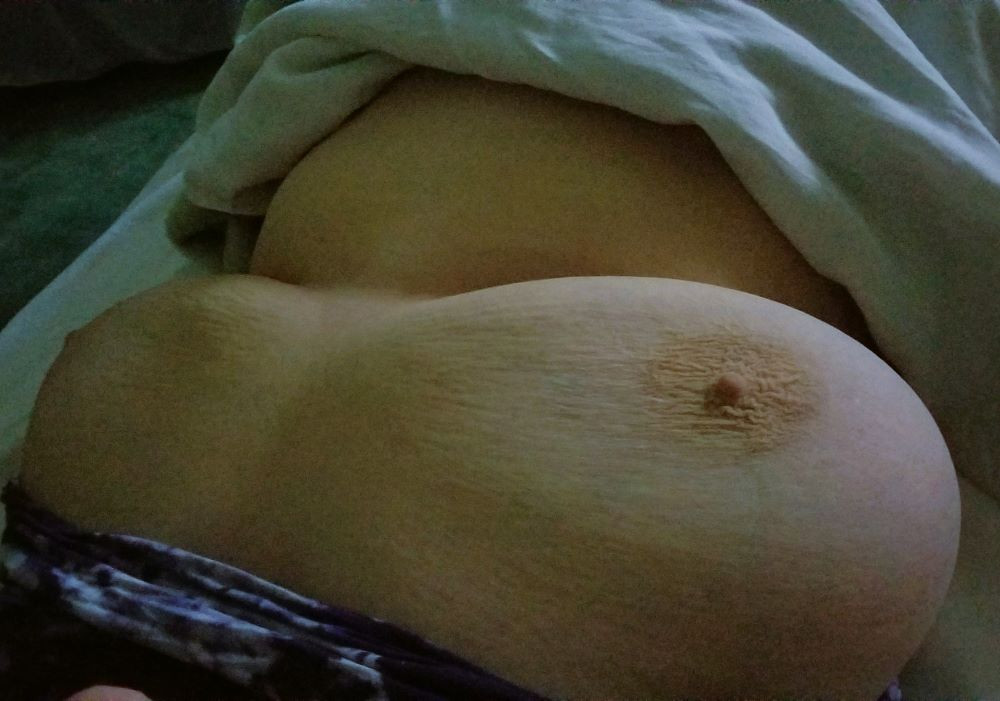 Pic #1 Very large tits of my wife - Sweet Cheeks