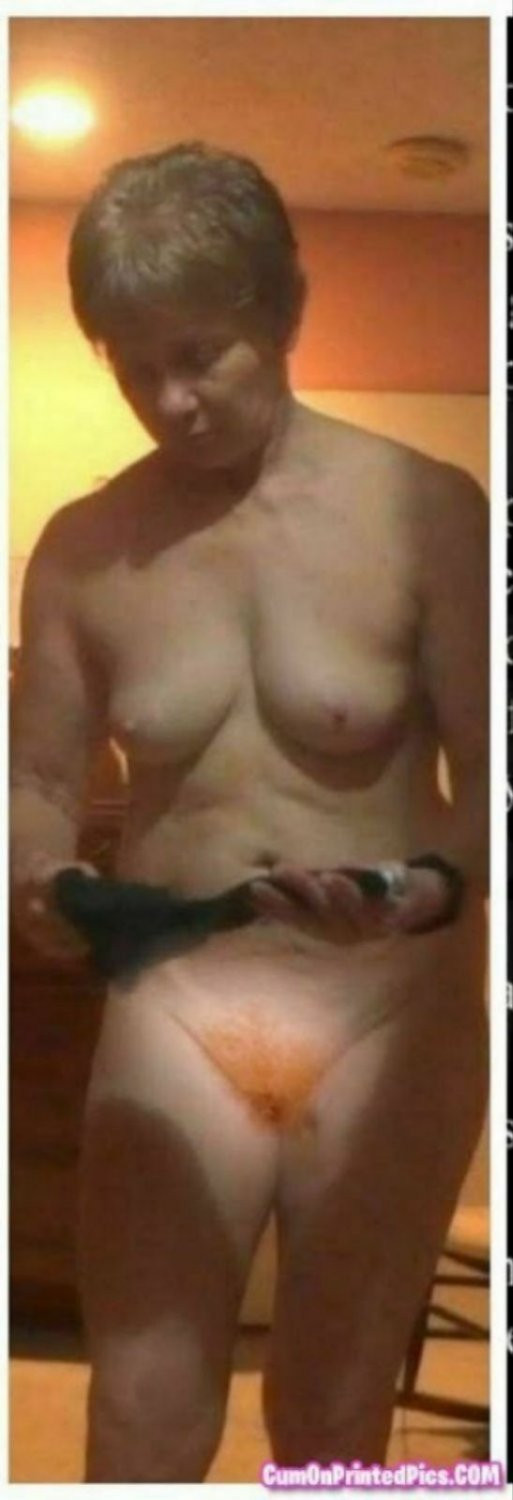 Pic #1 LOVES EXPOSING