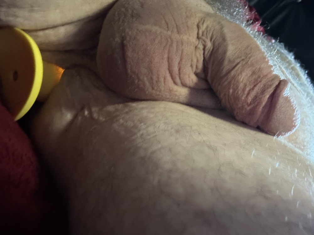 Pic #1Penis play