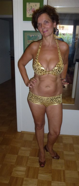 Pic #1 sexy wife