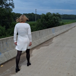 Bridge play