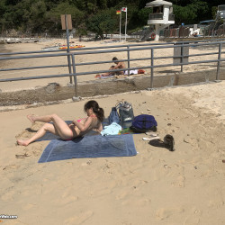 Topless suntan in Middle Beach, Hong Kong (1)