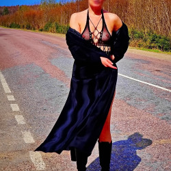 Sexy chick on the road!