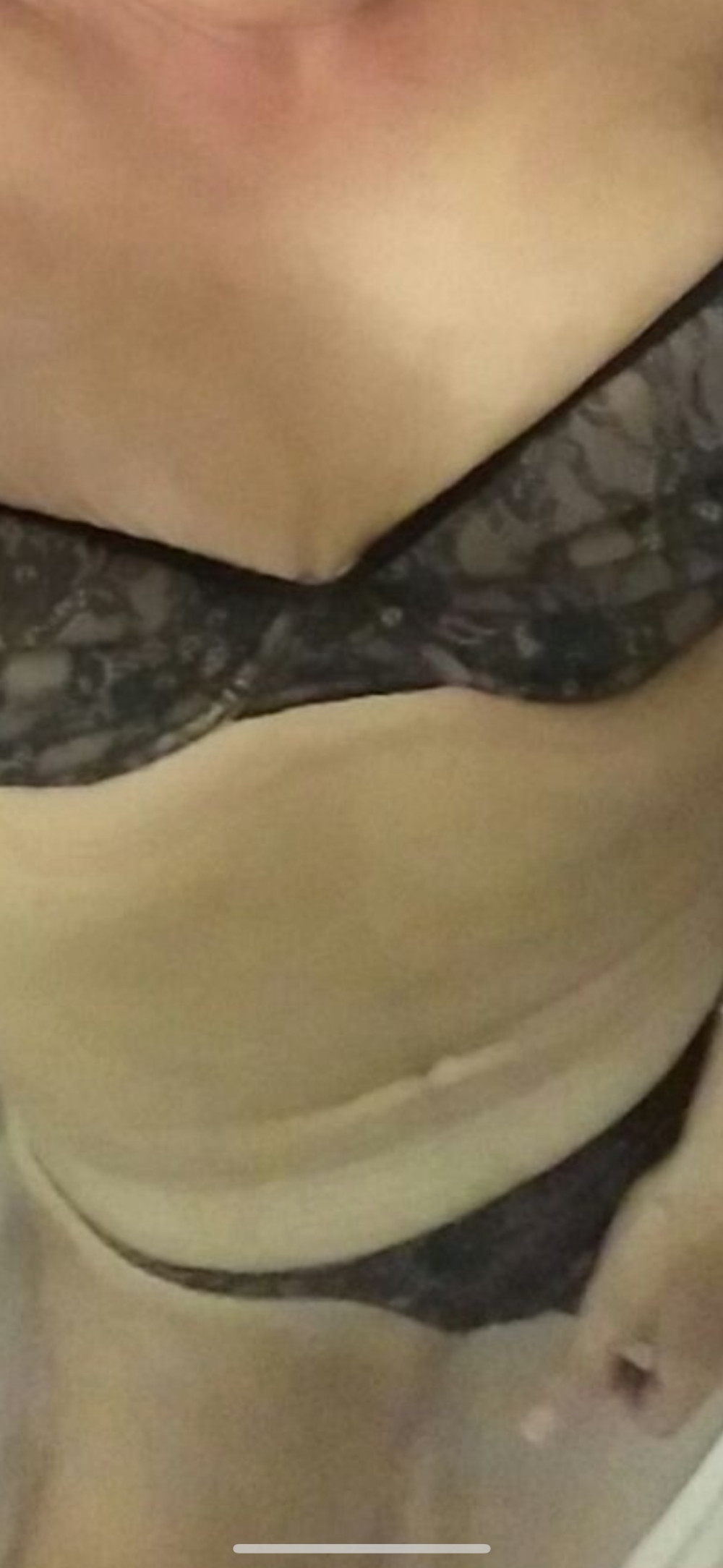 Pic #1Wife who loves comments