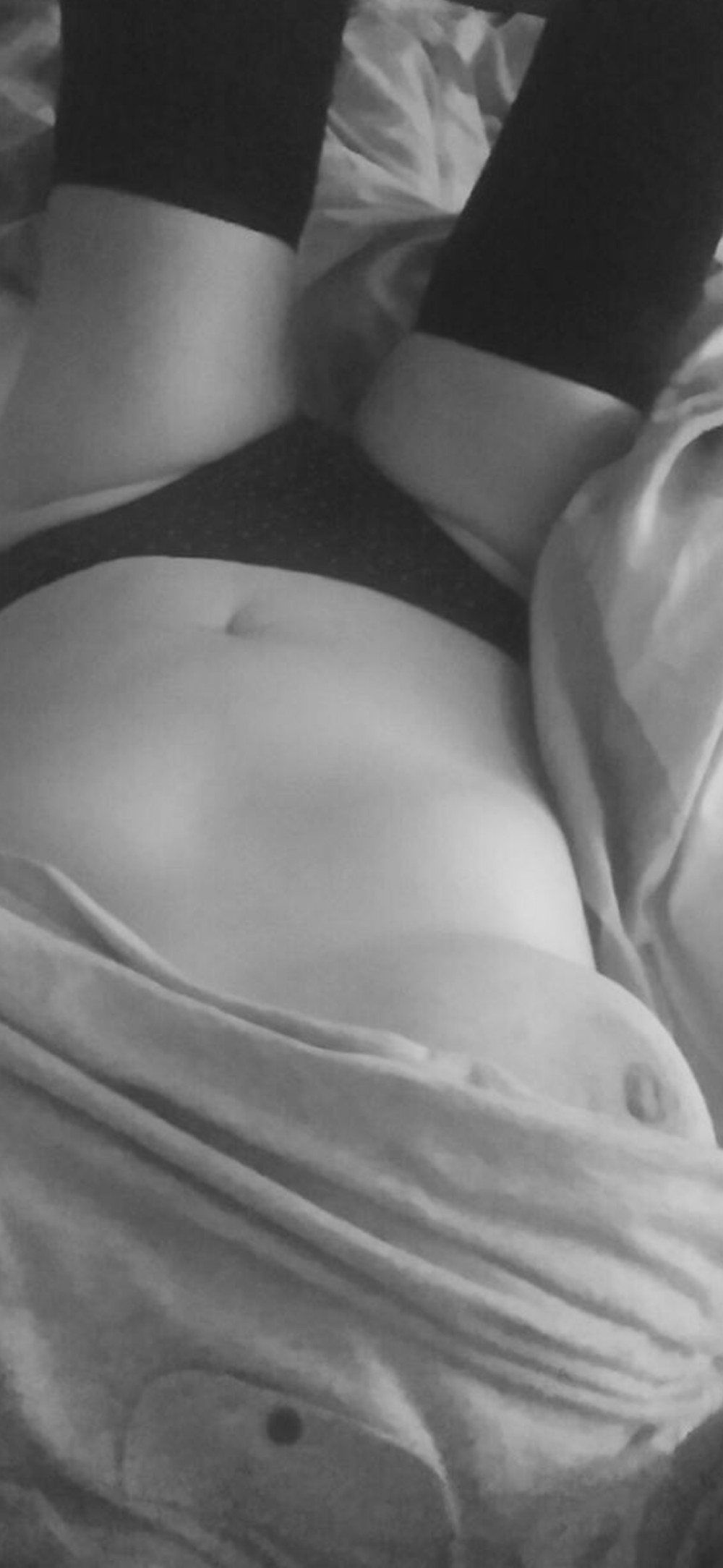 Pic #1 Pussy and ass in close detail