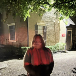 Pic #1 Walking around the apartment complex