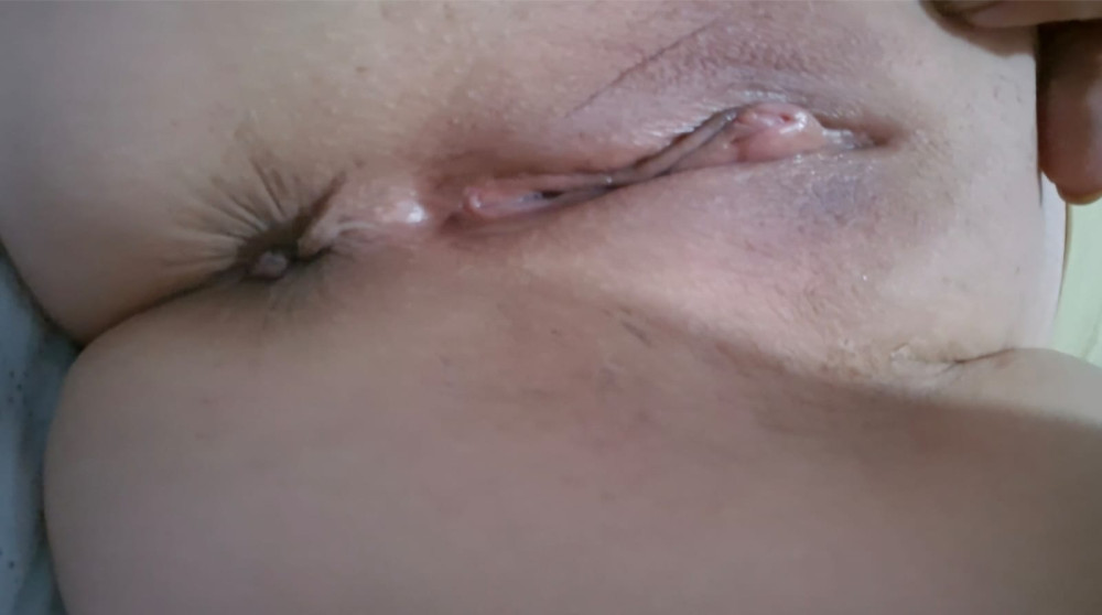 Pic #1 She look ripe to eat