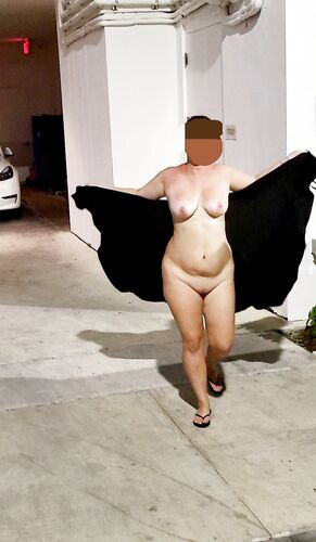 Pic #1Wife Naked in Public
