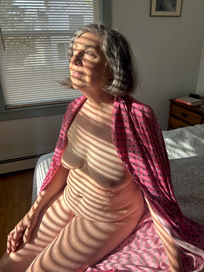 Pic #1 Medium tits of my wife - New England Girl